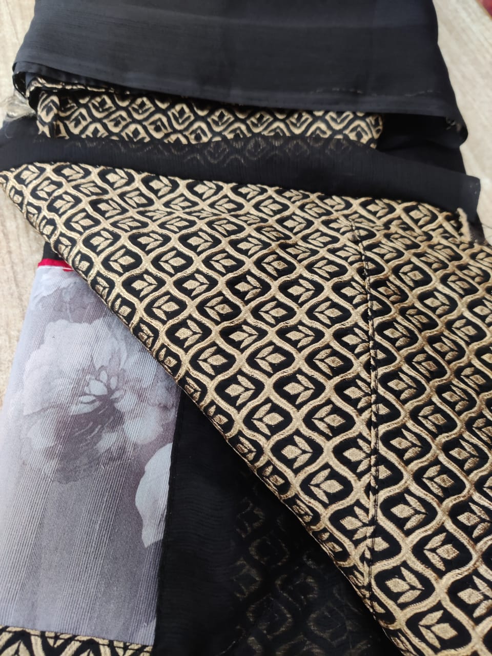 Black Pure Chiffon Saree with Trendly Grey Digital Printed Brocade Border