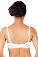 Triumph Single Layered Super Support Style With High Centre Design Bra